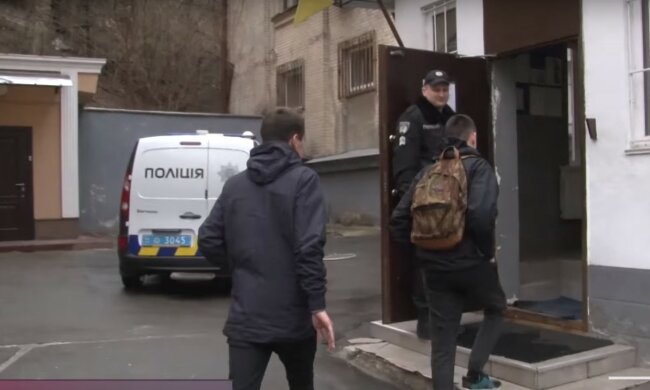 підлітки в поліції, скріншот з відео