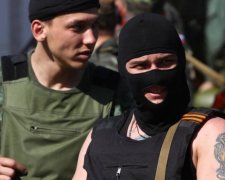 Боевики пытаются скрыть жестокое убийство мирной семьи