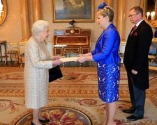 Інтернет сміється над виглядом українського посла (фото)