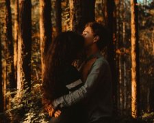 Любовний гороскоп на 30 червня: Терези, партнер покаже себе з несподіваного боку