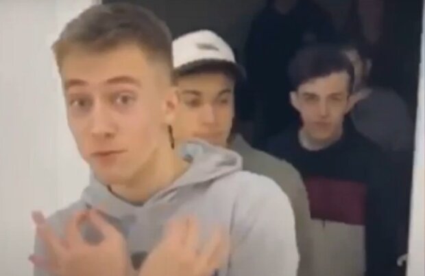 Школьники прославляют украинский язык, кадр из репортажа "Спецкор": YouTube