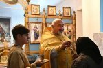 Священник-качок, кадр из видео