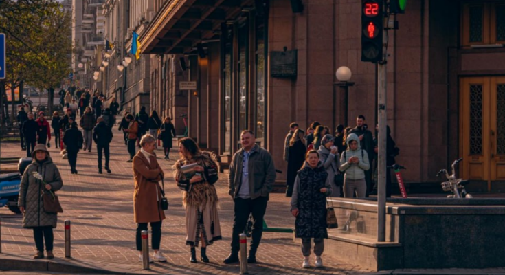 Украинцы, фото из тг-канала "Де відпочити Київ?🌸"