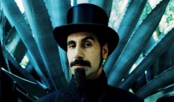 Вокаліст "System of a Down" підтримав Майдан у Вірменії 