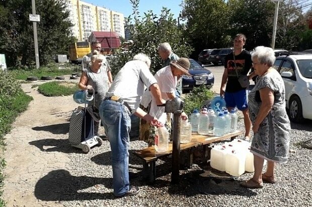 Ни помыться, ни попить: городу под Киевом устроят выходные без воды