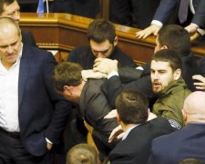 Депутаты в прямом эфире доказали, что между "патриотами" и "регионалами" – никакой разницы