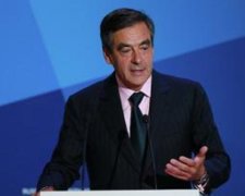 Дружина французького приятеля Путіна запевнила у кришталевій чесності