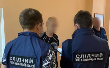 В Хмельницком дружок военкома попался на мерзком занятии - призывники его боялись, как огня