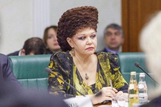 В Україні судять російського сенатора за плагіат (фото)