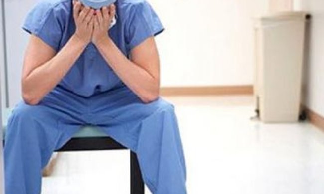 На Винничине анестезиолог зарезал начальника за увольнение