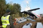Аеропорт – на замок: через авіакатастрофу під Львовом люди опинилися в пастці, що відбувається