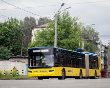 Транспорт у Дніпрі здорожчає: скільки доведеться платити за сумнівний комфорт