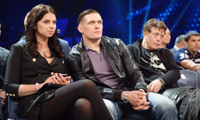 Усик необычно поздравил с 8 марта: не у каждой девушки он есть