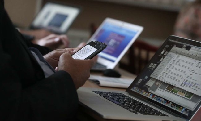 "Два дзвінка і грошей немає": шахраї атакують мобільні телефони українців, деталі підступної схеми