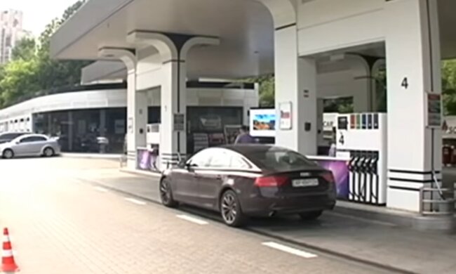 АЗС, кадр з відео