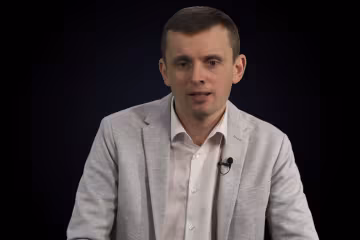 Руслан Бортник