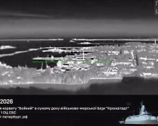 Російський корвет «Бойкий» у Кронштадті після нічного удару