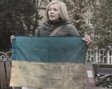 Тернополянка зібрала колекцію "святинь" , які охороняють наших героїв на Донбасі: "Гріють душу"