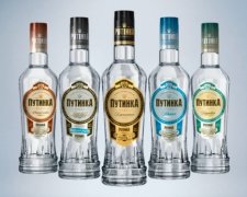 Російську горілку п'ють на 40% менше ніж торік