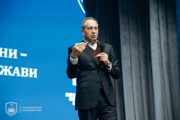 Микола Томенко