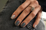 Сірий грошовий манікюр, фото із соцмереж