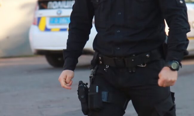 поліцейський, скрін з відео