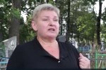 Вбита горем мати загиблого на протестах у Білорусі показала справжнє обличчя Лукашенка: "Не пускали до тіла"