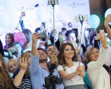 В Києві встановили рекорд з одночасного селфі (фото)