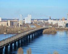 В Киеве срочно перекрывают мост Патона: что важно знать