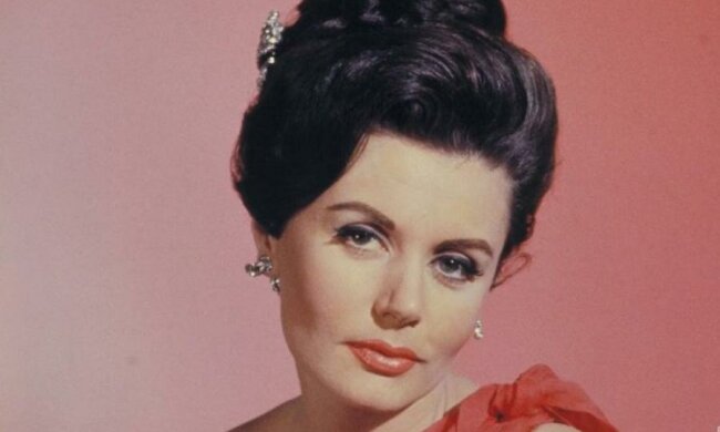 Умерла Юнис Гейсон: самые горячие кадры с фильма
