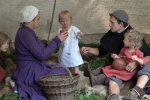 Семья львовян поселилась в палатке, Средневековье - в сердце Галичины: необычные фото
