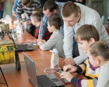 Украинские школы заработают по-новому: что важно знать