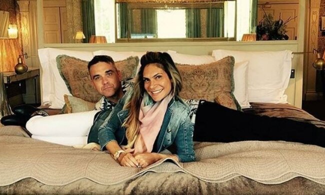 Робби Уильямс "работает" над третьим ребенком