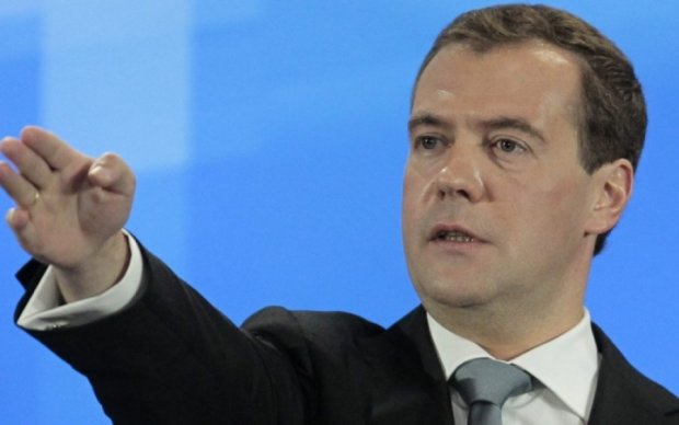 Медведев узрел "крякающих баранов" на митингах дальнобойщиков