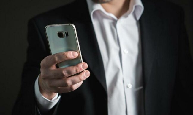 Нейросеть научилась спорить в интернете