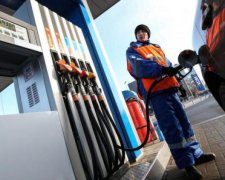 Цены на бензин и дизтопливо продолжают удивлять украинцев