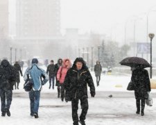 Головне за ніч: українські "малюки" на дорогах та напад на кандидата у президенти