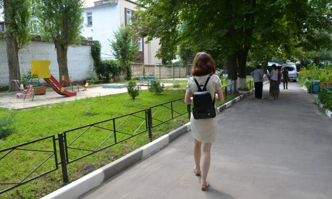 Одещину "окупували" руді бестії, люди нажахані: "цей кошмар почався ще весною"
