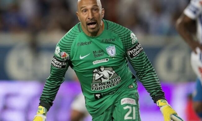 У Мексиці голкіпер приносить нічию своїй команді у додатковий час 