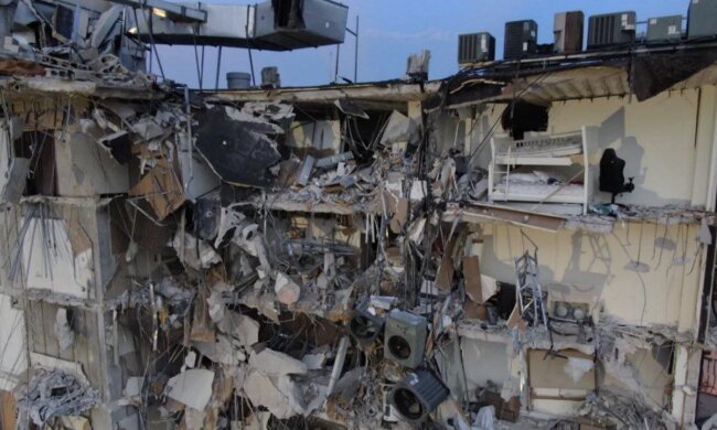 Обвал дома в Майами, кадр из видео