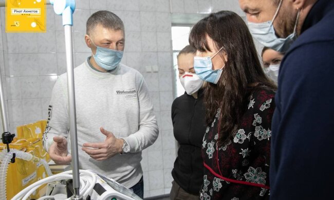 Фонд Ріната Ахметова допомагає державній медицині