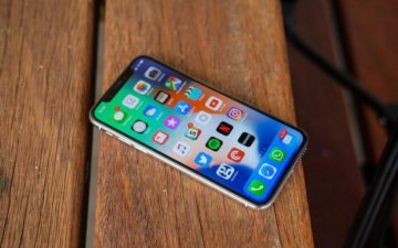 Новий iPhone X залишиться без іноваційного екрану