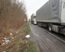 Бесконтрольные фуры: сотни тонн на украинских дорогах никто не замечает