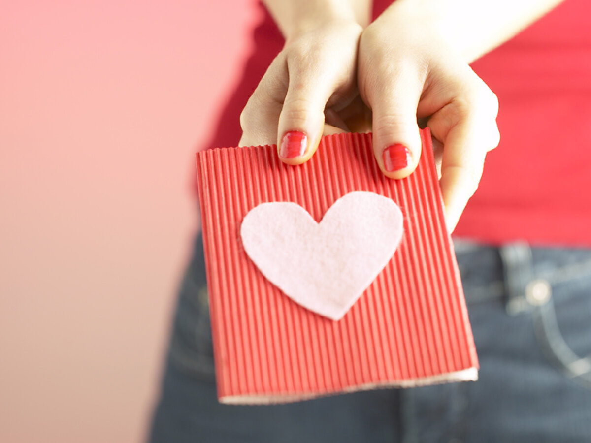 Какие подарки хотят женщины и мужчины на День Святого Валентина 14 февраля