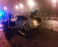 Нічні «автогонки» у Харкові закінчилися серйозними аваріями (фото)