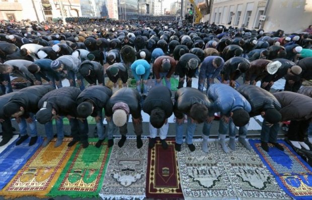 Мусульмани всього світу відзначили Курбан-Байрам жертвопринесенням