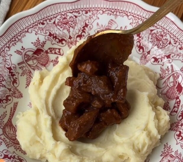 Рецепт гуляша із телятини. Фото Instagram