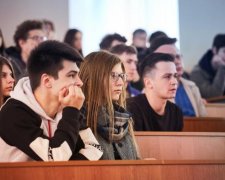 Учись, иначе будешь бедным! Почему родителям лучше не выбирать университет вместо вас