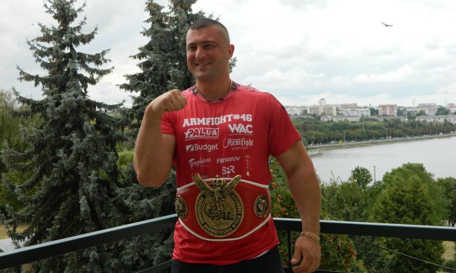 Українські чемпіони світу з армспорту потрапили в страшну ДТП
