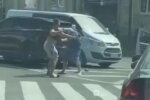 В Харькове таксист с водителем устроили махач посреди дороги: "Уступи, баран!"